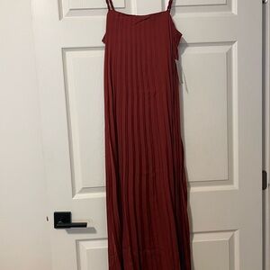 Melloday pleated midi dress NWT